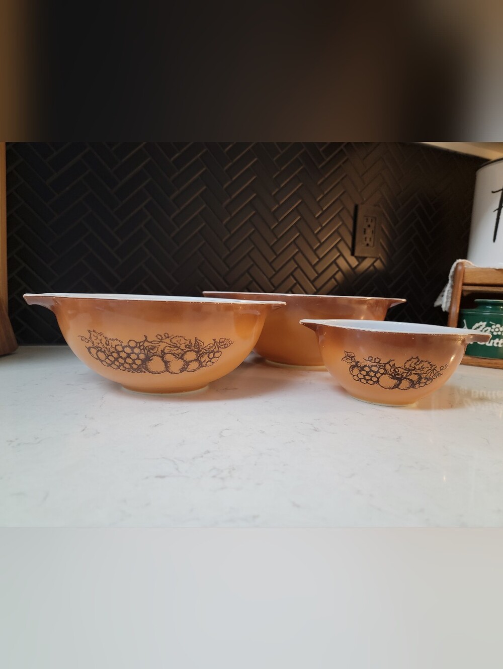 MCM 1970s Vintage Pyrex "Old Orchard" Nesting Cinderella Bowls - Set of 3 - Picture 5 of 7